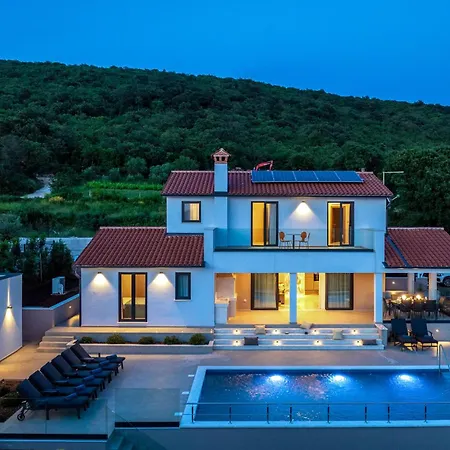 Astrid***** Villa Labin (Istria)
