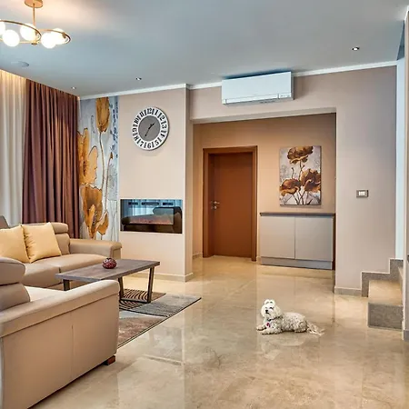 Astrid***** Villa *