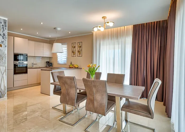 Astrid***** Labin (Istria)